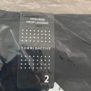 Torrid Active crop 2